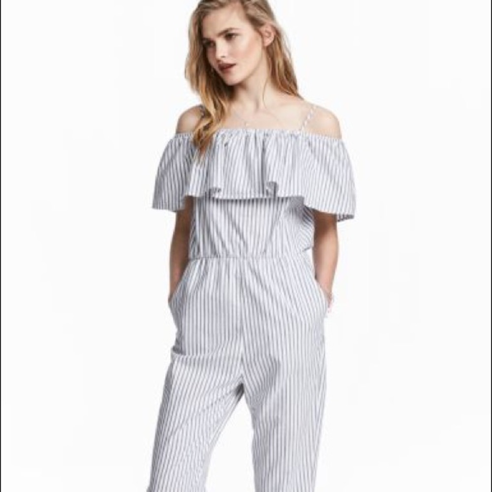 H&M | Off-the-Shoulder Striped Jumpsuit